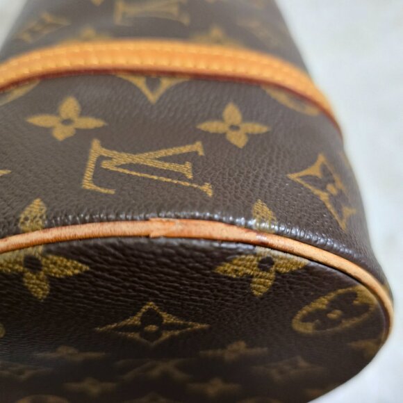 Louis Vuitton Monogram Papillon 26 - Picture 8 of 13